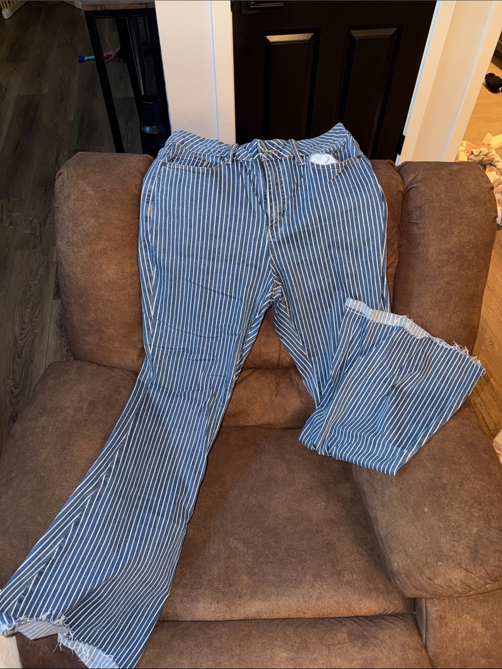Judy Blue Blue & White Pinstripe Wide-Leg Jeans